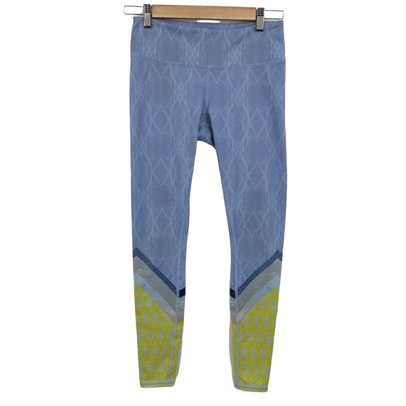 Alo Yoga Airbrush Tree Sky Lace Leggings Sz XS - Picture 2 of 11